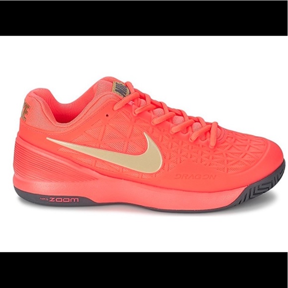 Nike Shoes - Women’s Nike Sneakers Size 7 Running Shoes Athletic Sports Basketball
